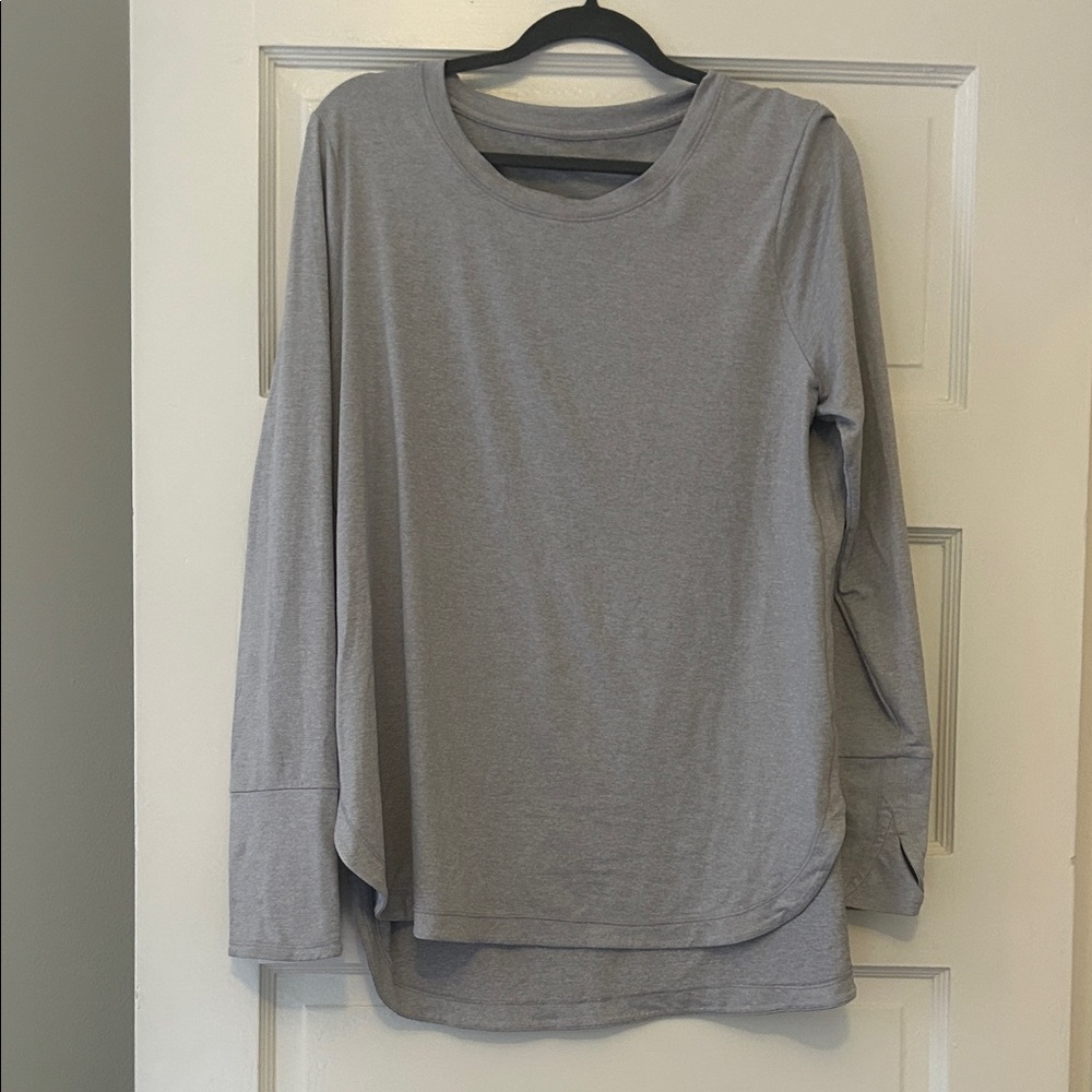 Gray Long Sleeve Women's Workout Top